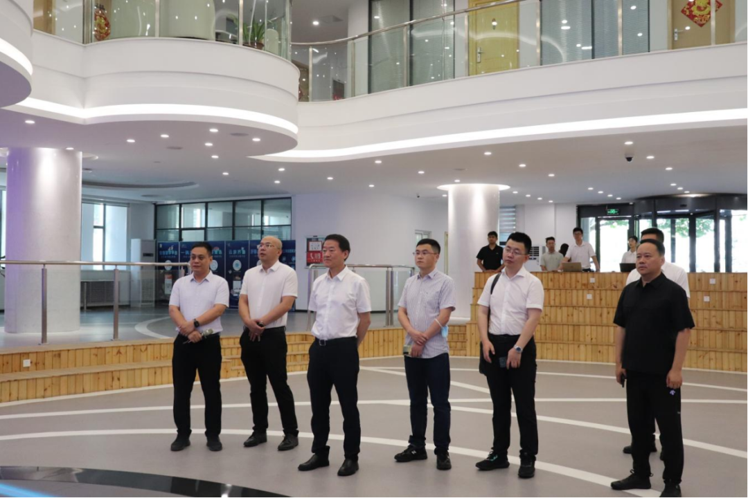 省尊龙集团：“四个导向” 推动调查研究提质增效